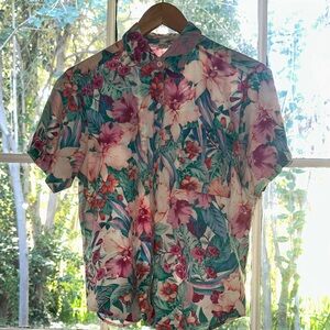 Vintage Floral Women's Button Down Shirt